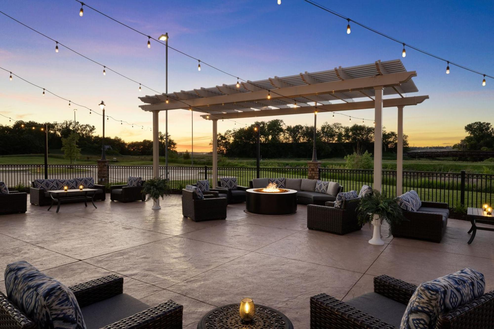 Courtyard By Marriott Omaha Bellevue At Beardmore Event Center Eksteriør bilde