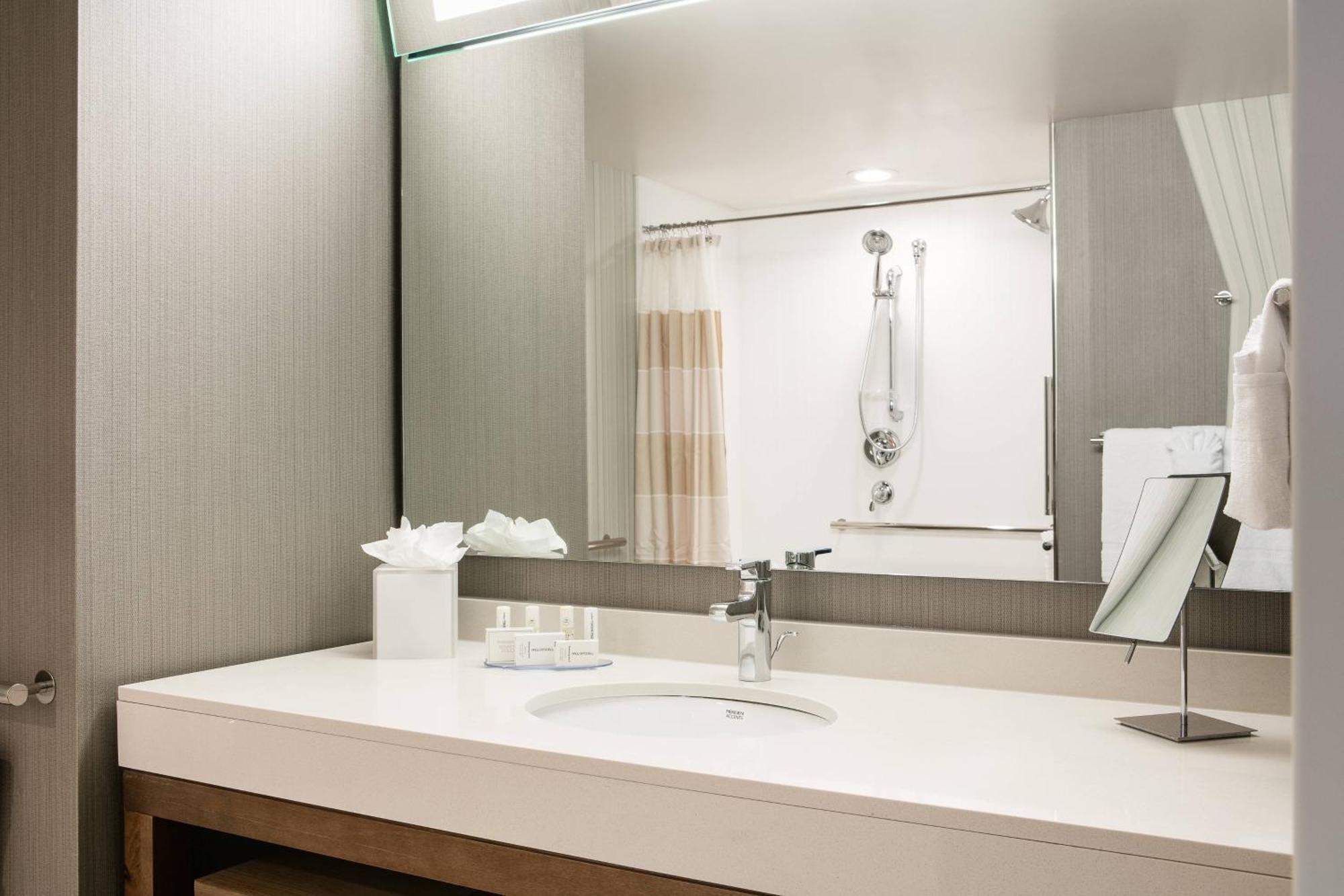 Courtyard By Marriott Omaha Bellevue At Beardmore Event Center Eksteriør bilde
