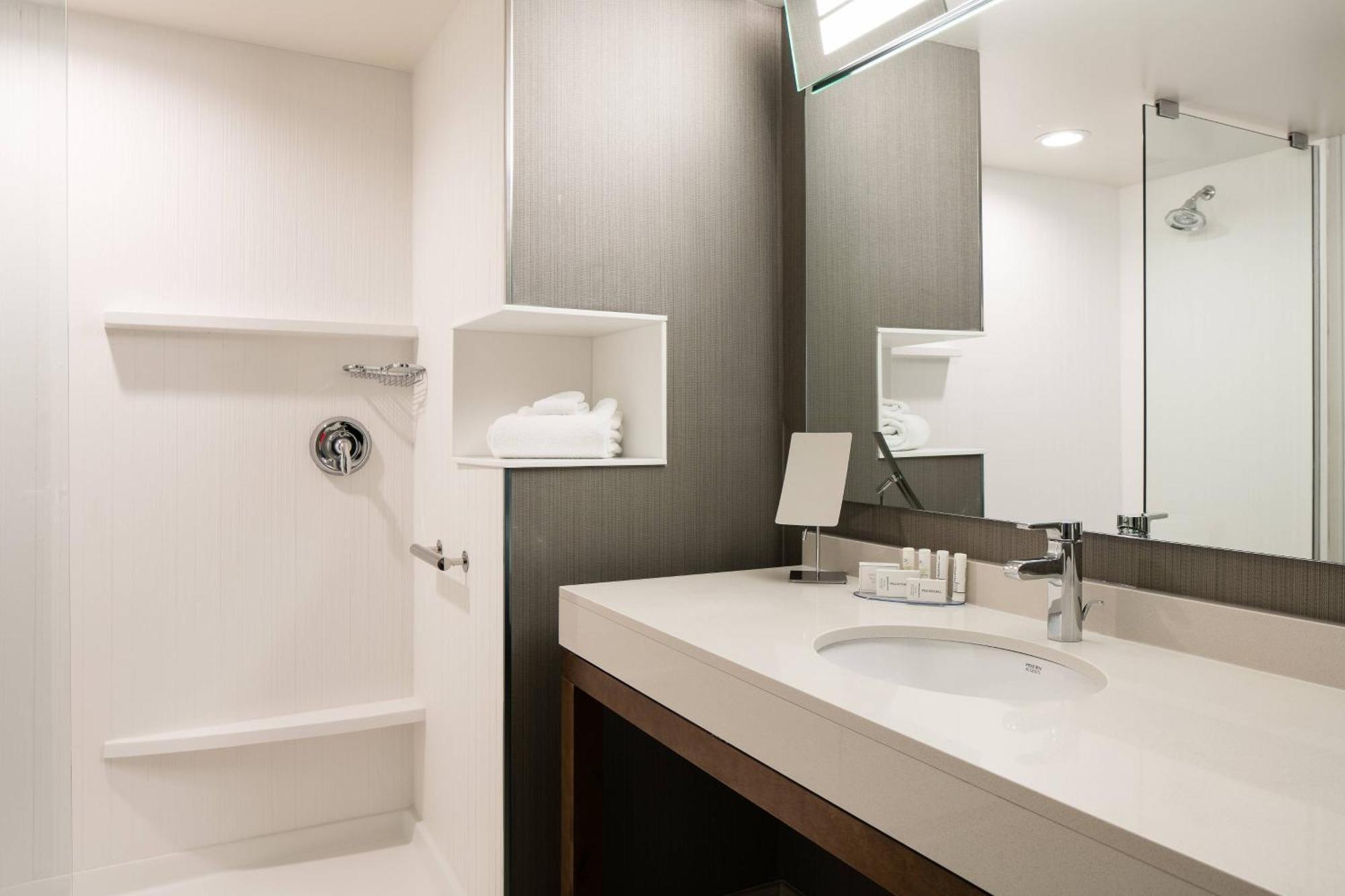 Courtyard By Marriott Omaha Bellevue At Beardmore Event Center Eksteriør bilde